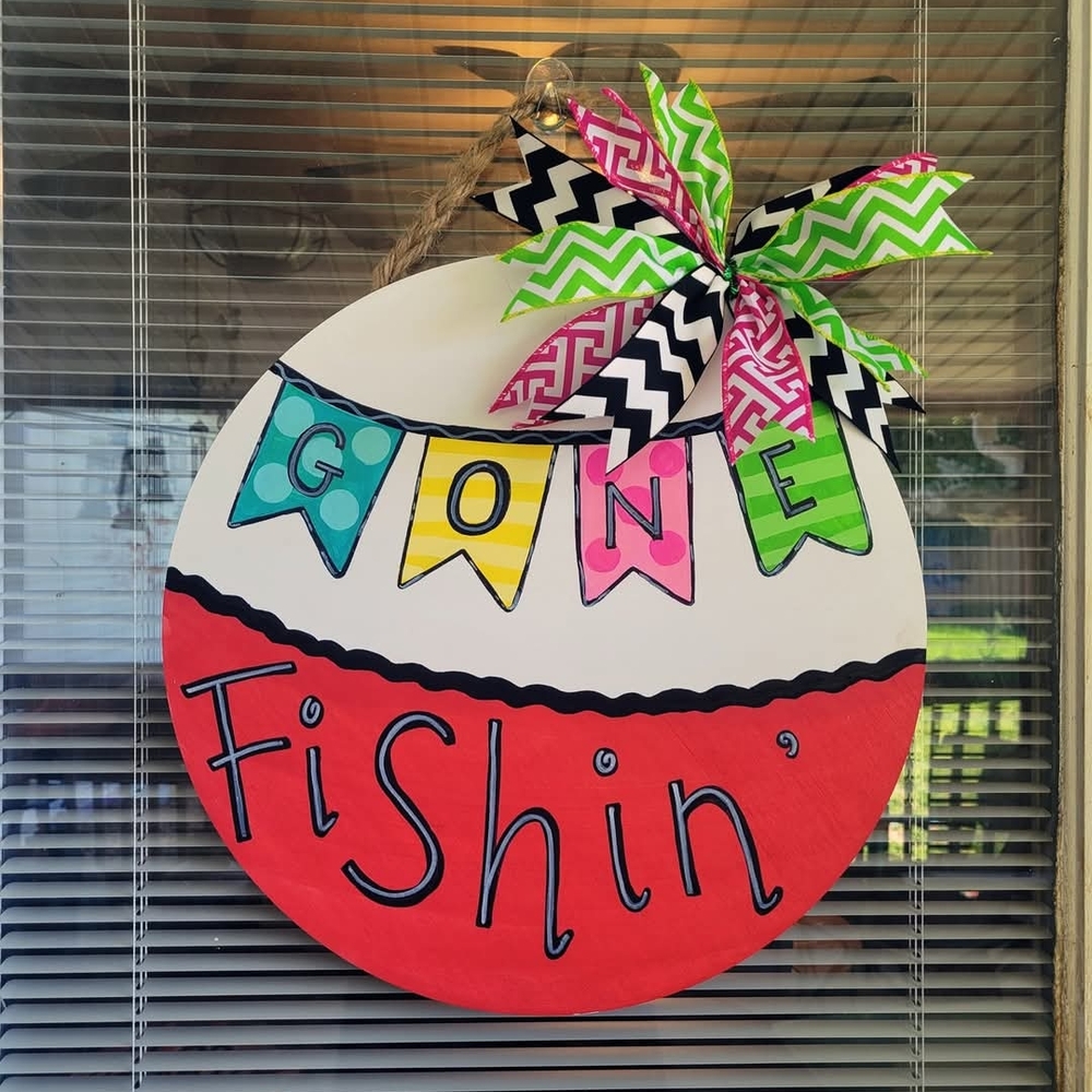 Colorful 'Gone Fishin'' Door Sign